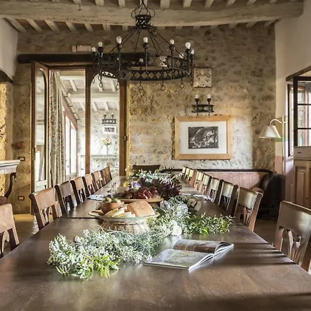 Castello Di Sleeps 27 Pool Air Con Villa *