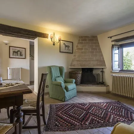 Castello Di Sleeps 27 Pool Air Con *