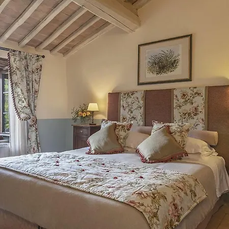 Castello Di Sleeps 27 Pool Air Con