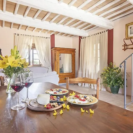 Castello Di Sleeps 27 Pool Air Con Villa Tocchi
