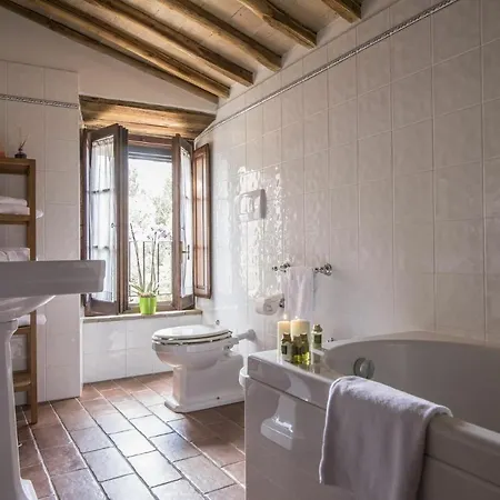 Castello Di Sleeps 27 Pool Air Con
