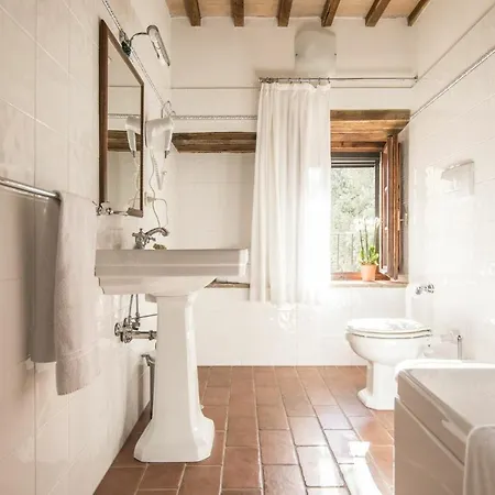 Castello Di Sleeps 27 Pool Air Con Tocchi