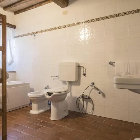 Castello Di Sleeps 27 Pool Air Con