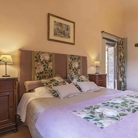 Castello Di Sleeps 27 Pool Air Con Villa