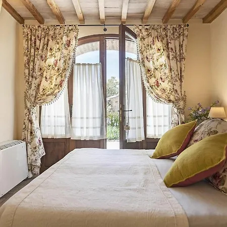 Villa Castello Di Sleeps 27 Pool Air Con