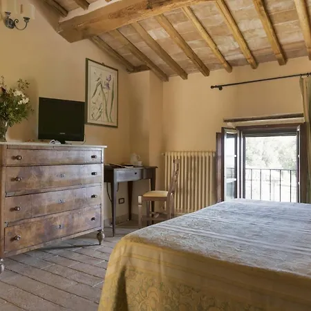 Castello Di Sleeps 27 Pool Air Con *