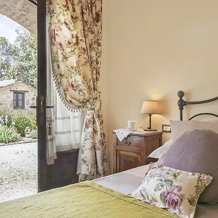 Castello Di Sleeps 27 Pool Air Con Villa *