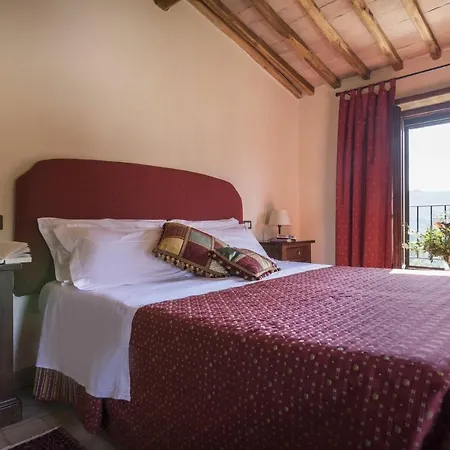 Castello Di Sleeps 27 Pool Air Con Villa